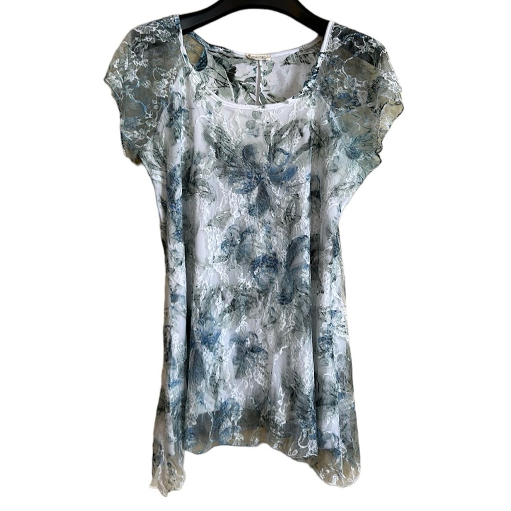 Brittany Black womens top‎ lace overylay floral size medium